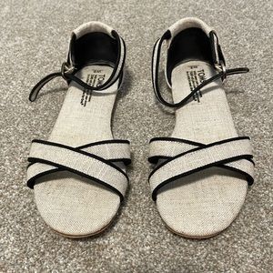 TOMS criss cross ankle strap flat sandals